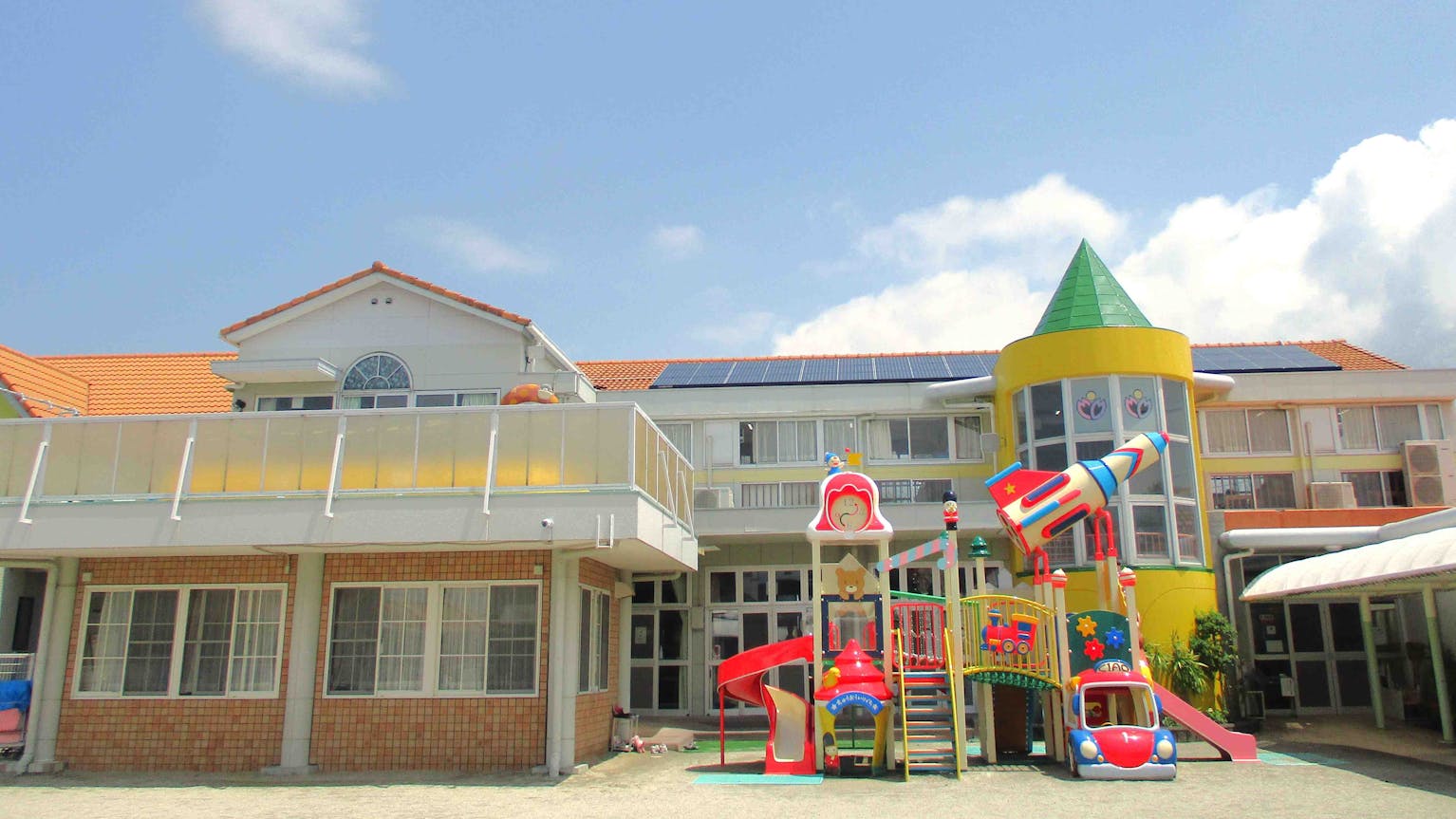 ★保育士・完全週休２日制★プライベートも充実の職場環境！