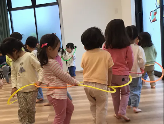株式会社フューチャーフロンティアーズ フロンティアキッズ夏目坂本園