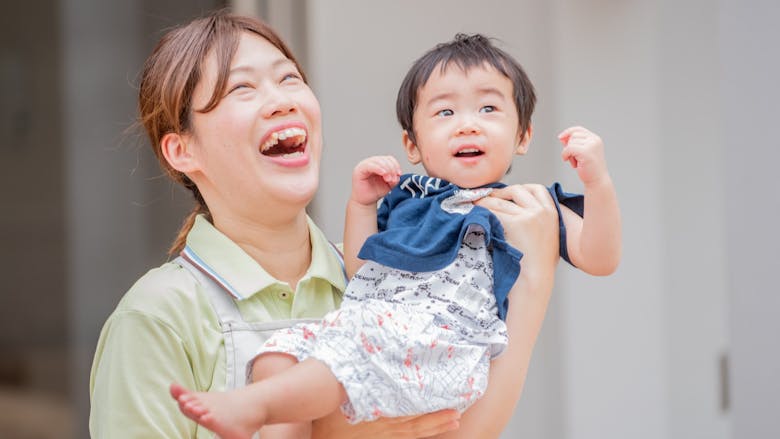 平日1,600円/土日祝1,400円　新大阪保育士パート募集