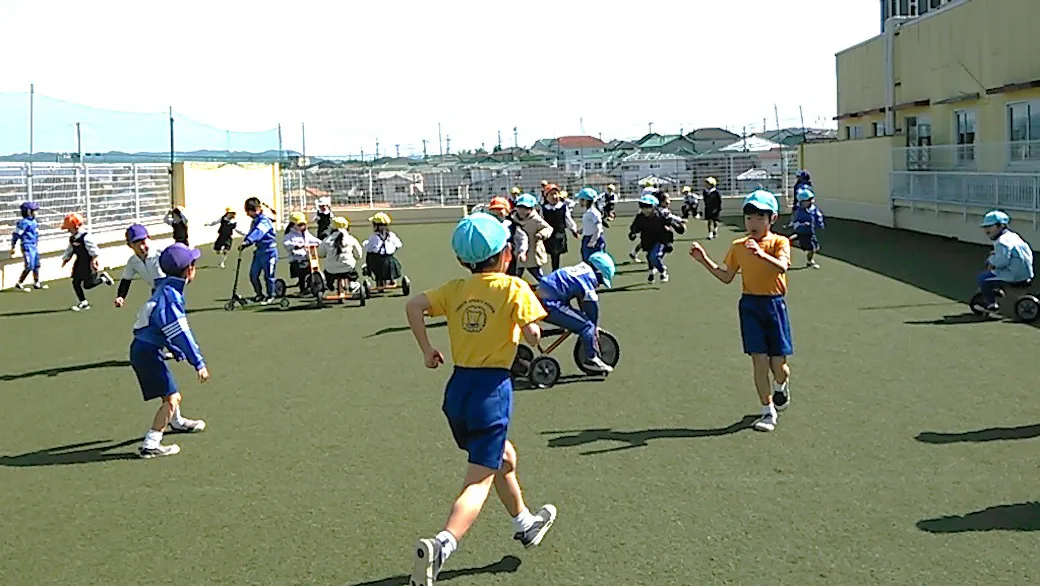 元気一杯の子どもたち