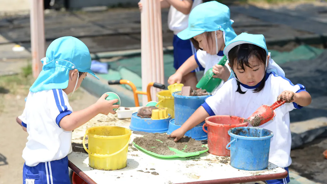 幼い子供達から学び 子供とともに成長する