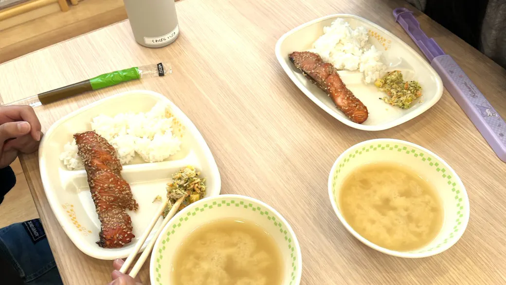 長期休みも毎日給食提供します！もちろん自園調理です。
