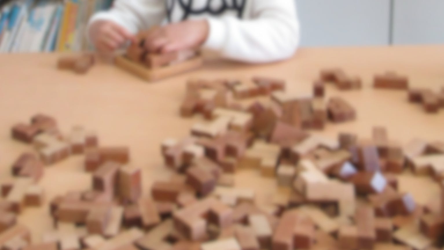 考え続ける力と自信を育む課外教室の指導員募集！