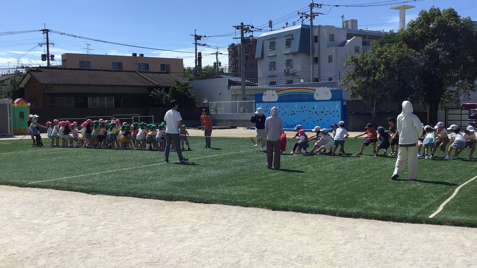 土日休みで、保育にもっと集中！
