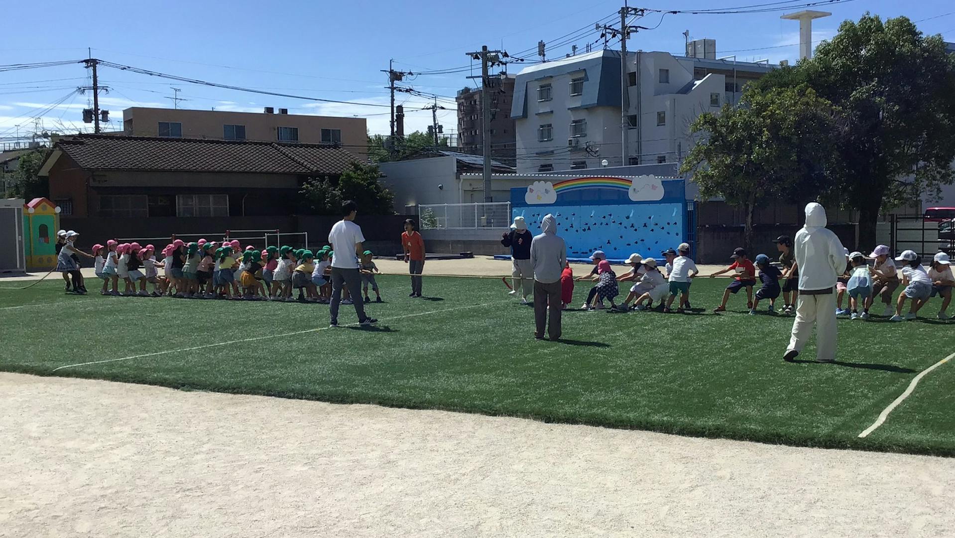 土日休みで、保育にもっと集中！