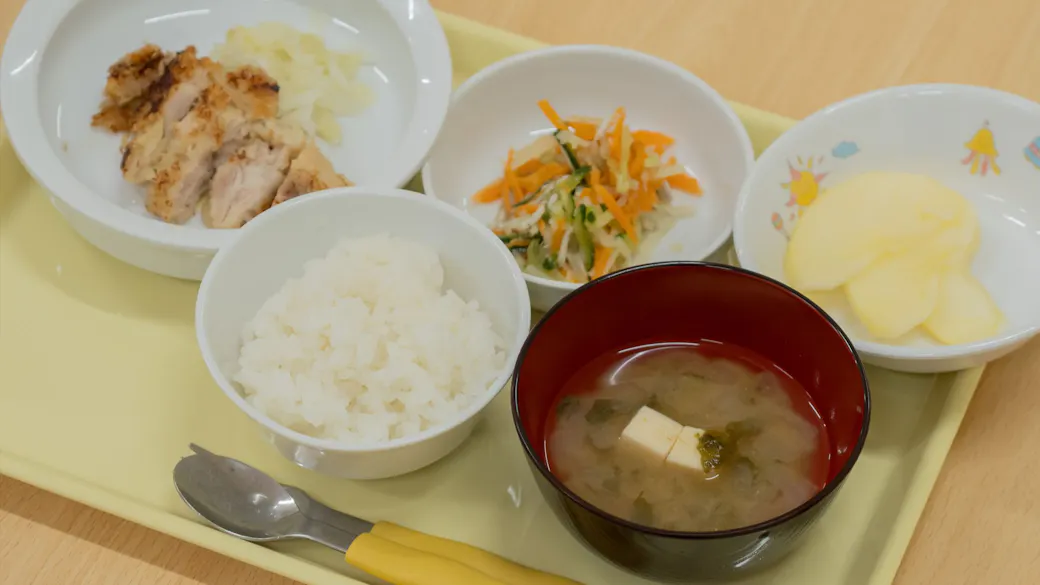 みんなで囲む  おいしい給食