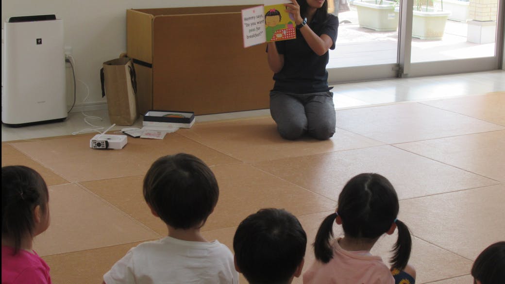 英語あそびに取り組んでいます