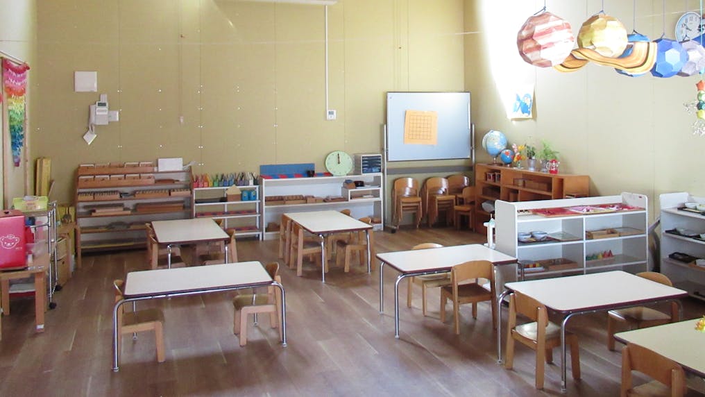 幼児クラス保育室
