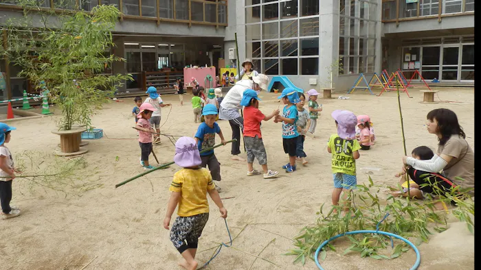 みどりの森ゆめのはこども園