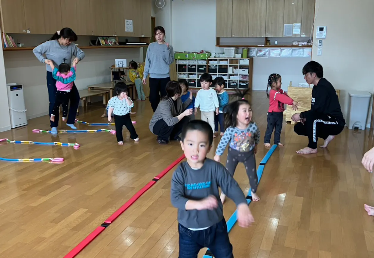 スマイスセレソン保育室 緑