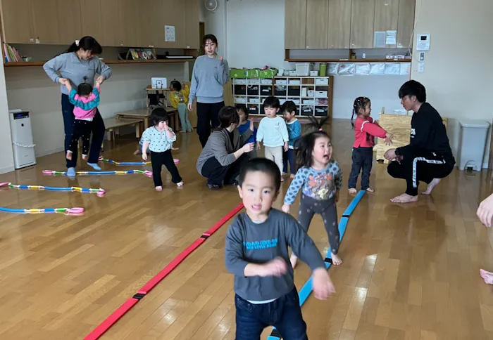 スマイスセレソン保育室 緑