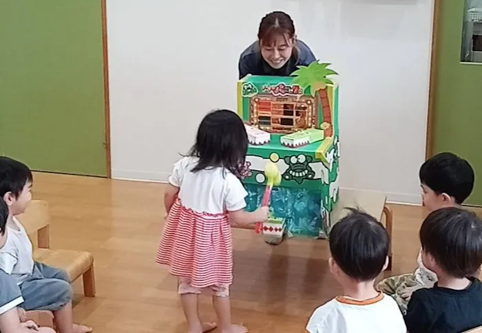 スマイスセレソン保育室 緑