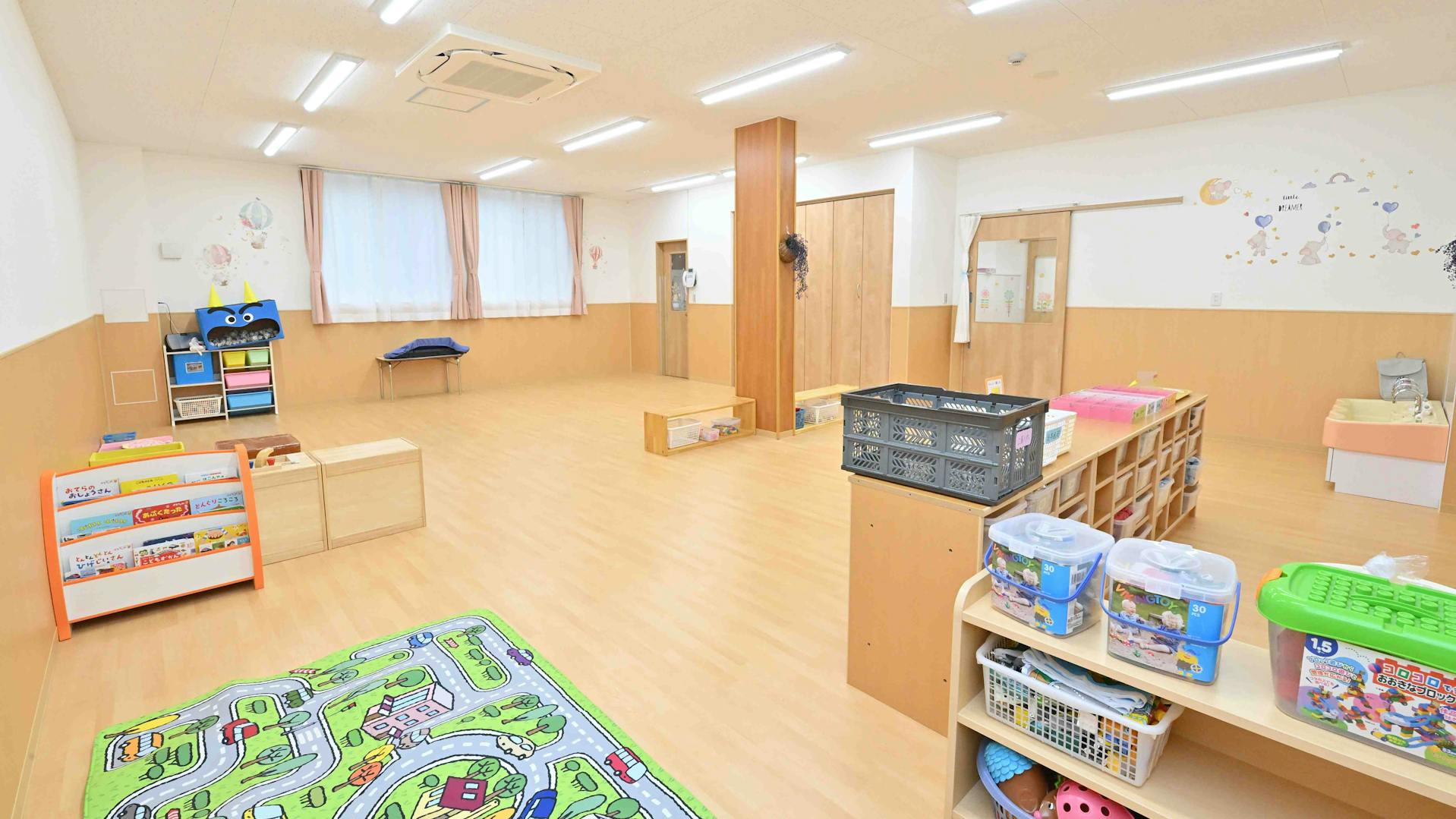 明るく笑顔で愛情を持って子どもたちと接することのできる方