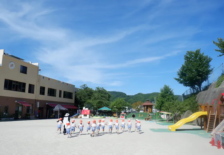 幼保連携型認定こども園 さくら幼稚園・さくらんぼ保育園