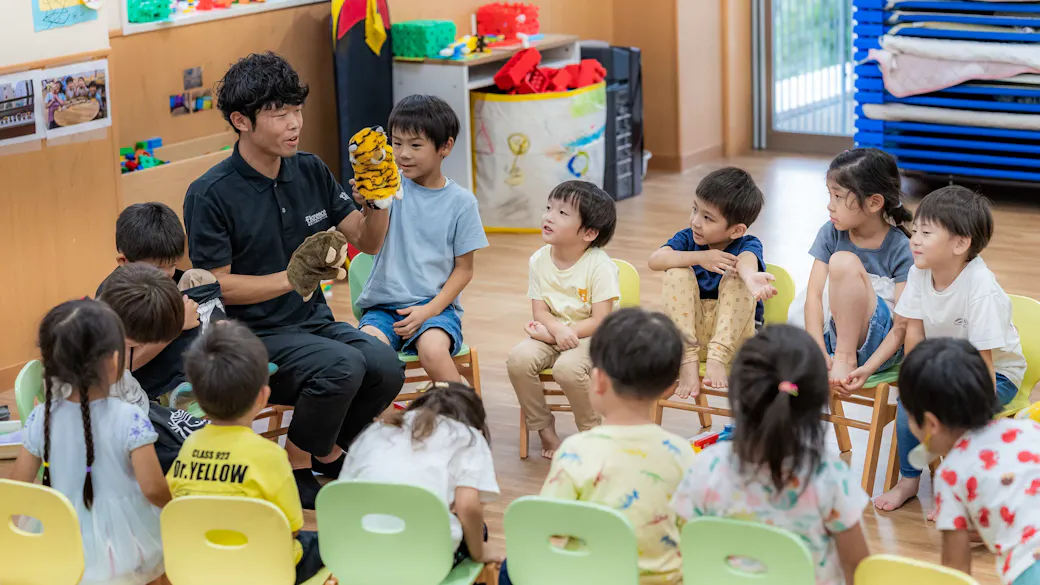 サークルタイム ／ ピースフルスクール・ プログラム