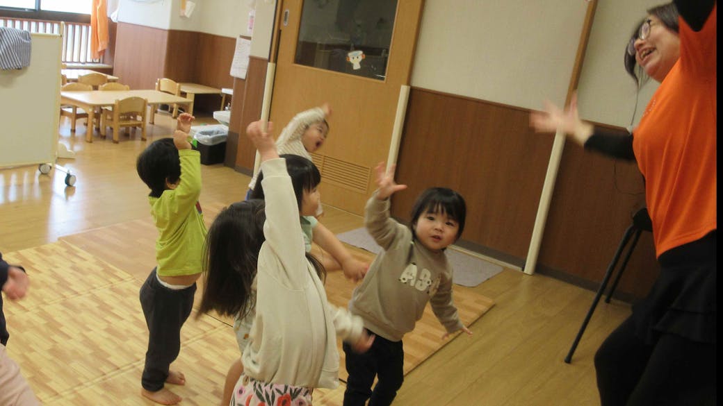 リトミック(0～2歳児)