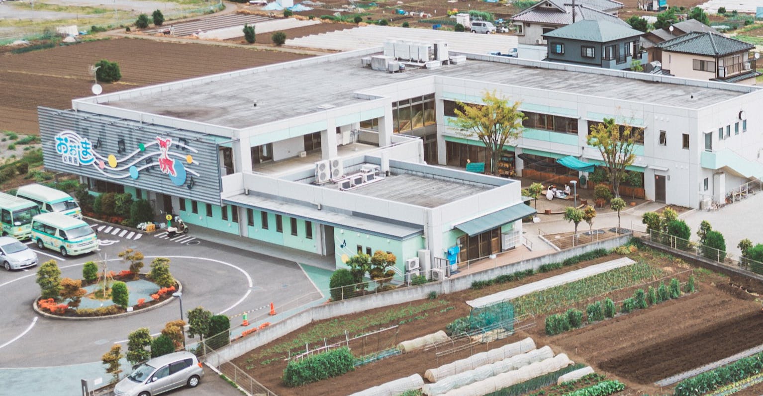 幅広い年齢総の先生が働いています！