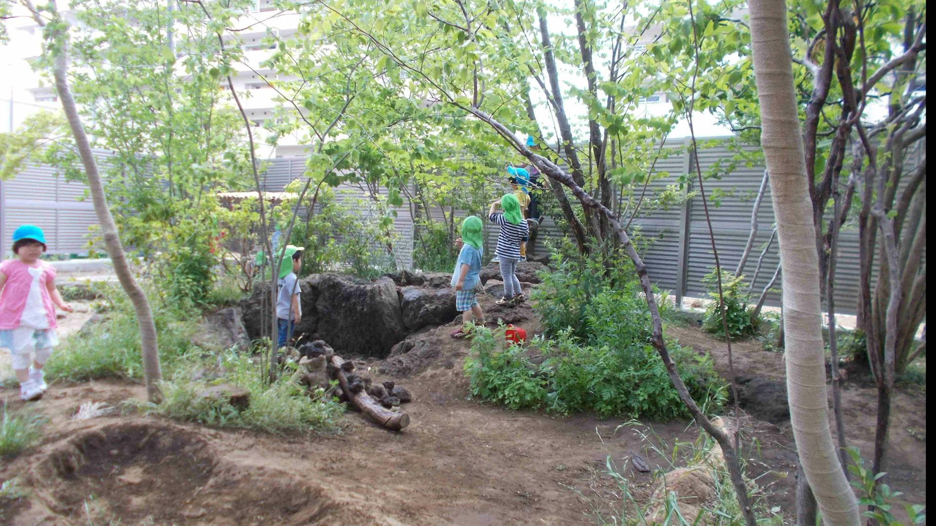自然環境豊かで生き物と触れ合いながら楽しく働ける職場です！