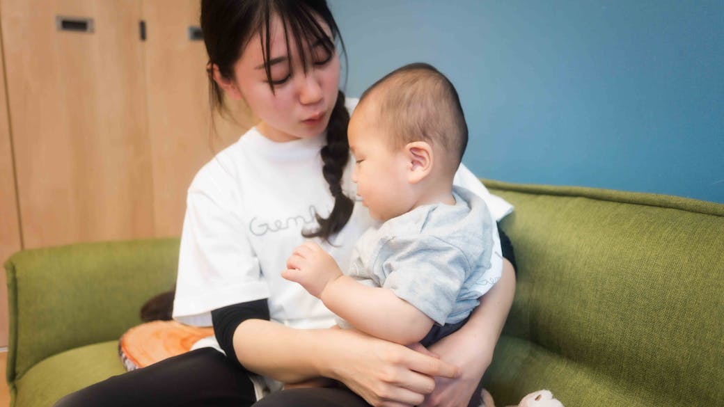 子どものありのままの姿を受けとめ愛着形成を育む乳児期