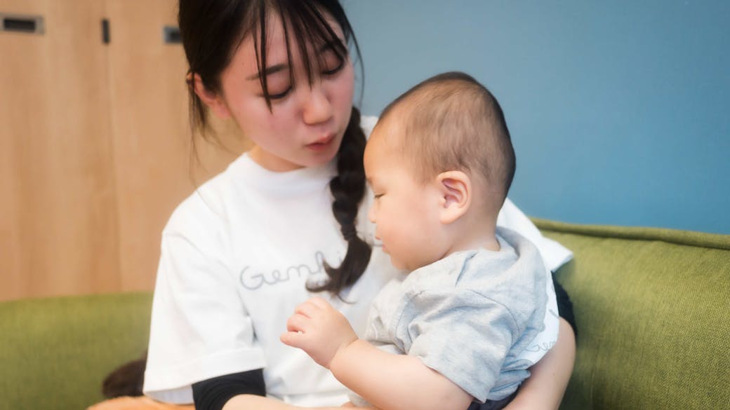 子どものありのままの姿を受けとめ 愛着形成を育む乳児期