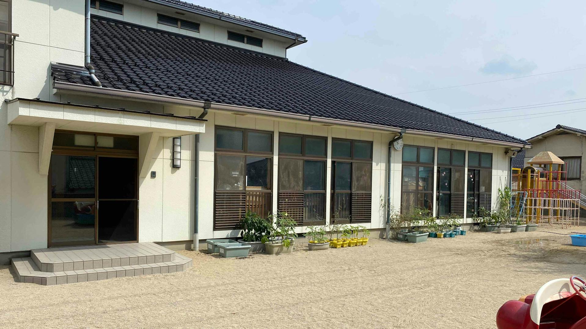 残業少なめ！駐車場完備！平日休みも取りやすいです！