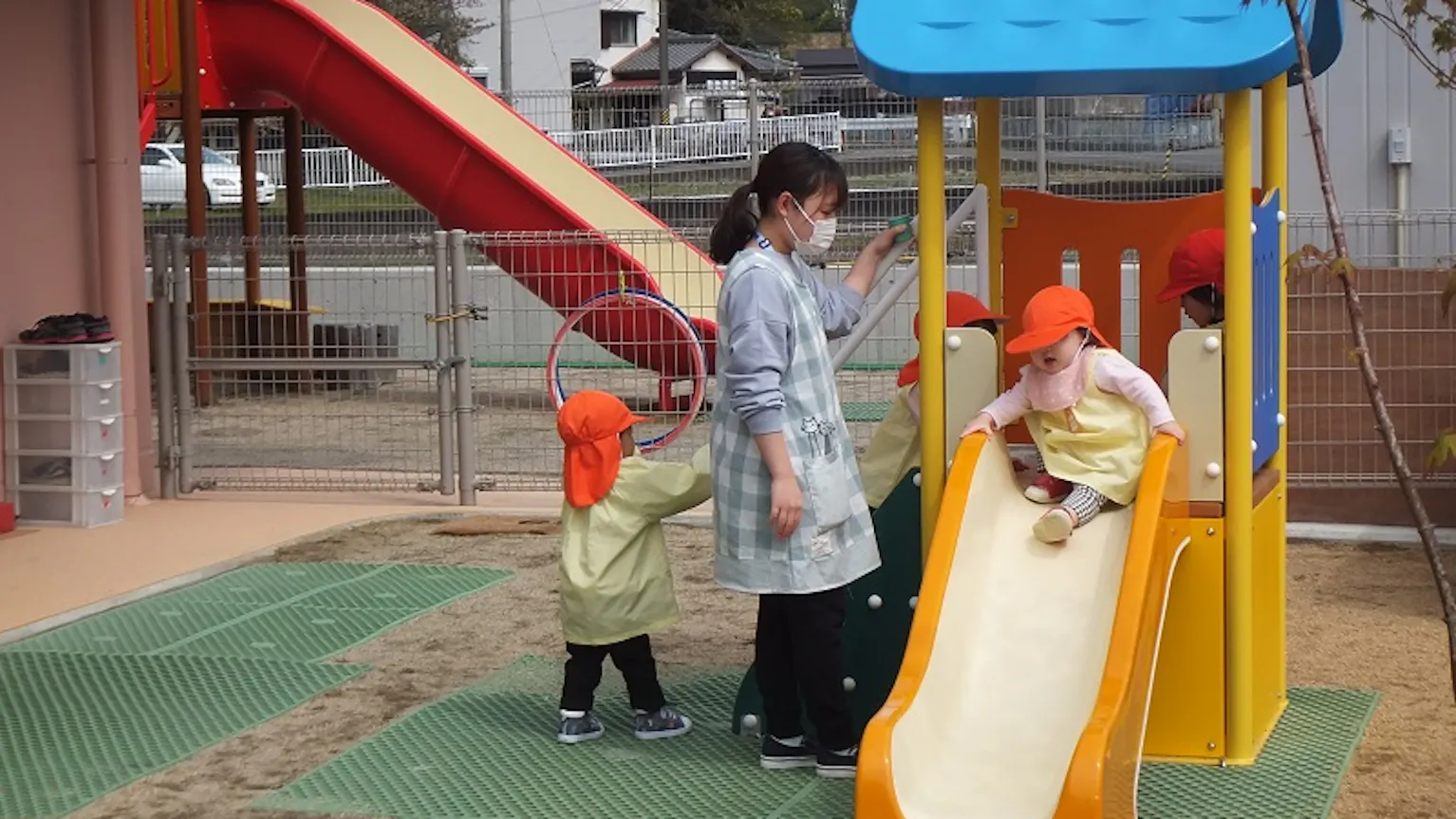 人にやさしい　保育がたのしい　だからずっと働ける