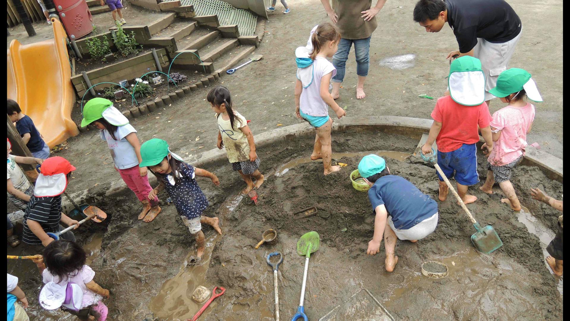 一緒に子どもたちの遊びをおもしろがりませんか？